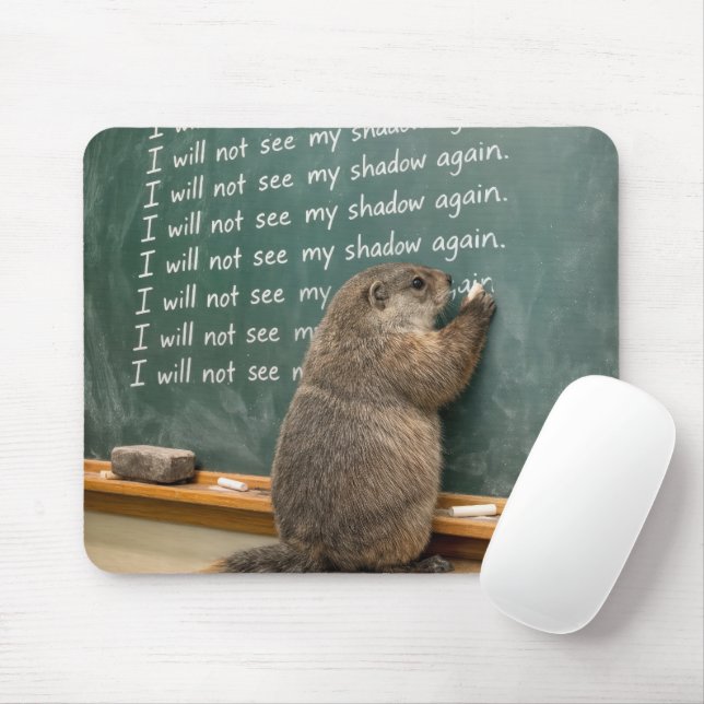 Alfombrilla De Ratón Groundhog Writing Lines on a Green Chalkboard (Con ratón)