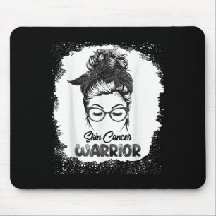 Alfombrilla De Ratón Guerrero del cáncer de piel blanqueado joven sobre