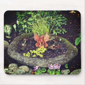 Alfombrilla De Ratón Hada En Un Jardín De Flores