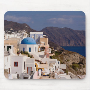 Alfombrilla De Ratón Hermoso pueblo de Oia con edificios blancos