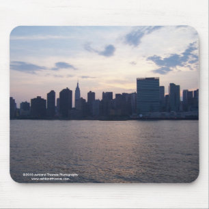 Alfombrilla De Ratón Horizonte de NYC en el East River Mousepad