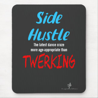 Alfombrilla De Ratón Hustle lateral vs. Twerking Neon Blue Text