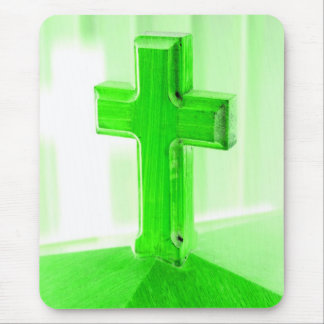 Alfombrilla De Ratón Iglesia cruzada de madera verde de la imagen de la