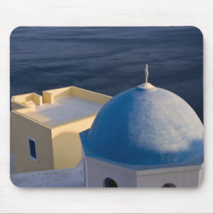 Alfombrilla De Ratón Iglesia ortodoxa cerca del mar, Oia Santorini
