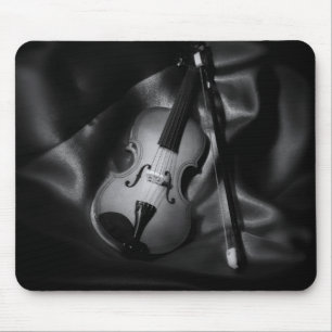 Alfombrilla De Ratón Imagen en blanco y negro de una viola