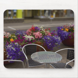 Alfombrilla De Ratón Islandia, Akureyri. Vista del negocio principal