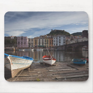 Alfombrilla De Ratón Italia, Cerdeña, Bosa. Río Temo y Ponte