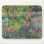 Alfombrilla De Ratón Jardín Monet Iris en la almohadilla Giverny del ra<br><div class="desc">Jardín Monet Iris en Giverny. Óleo sobre lienzo 1899. El Iris Garden de Giverny representa una de las pinturas florales más coloridas y queridas de Monet. El uso vibrante de púrpura, rojos, verdes y azules hace de esta una de las piezas impresionistas más dinámicas de este rico periodo en la...</div>