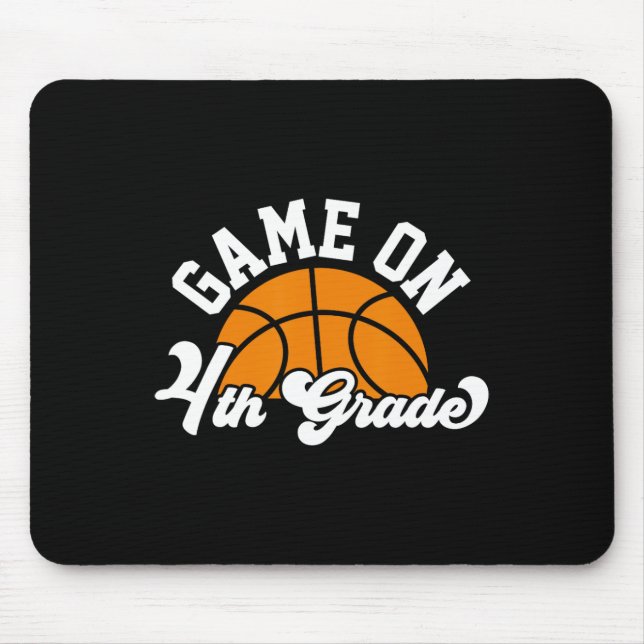 Alfombrilla De Ratón Juego divertido en 4º Grado Baloncesto Primer Día  (Frente)