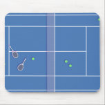 Alfombrilla De Ratón Jugador de tenis moderno de la pista de tenis azul<br><div class="desc">Diseño de canchas de tenis clásicas y personalizadas en azul con raquetas de tenis clásicas, de moda, preppy y elegantes y bolas de tenis verdes. Un regalo sencillo y minimalista para su entrenador de tenis o su equipo de tenis. Regalo personalizado para un jugador de tenis. Ilustracion de la pista...</div>