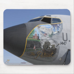 Alfombrilla De Ratón KC-135 Estratotankerque muestra una nariz patrióti