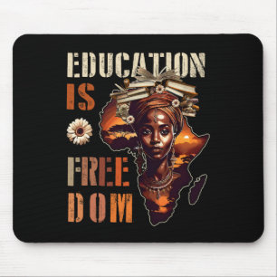Alfombrilla De Ratón La educación es libertad Libros de maestros negros