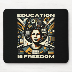 Alfombrilla De Ratón La educación es libertad Libros de maestros negros