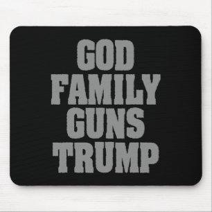 Alfombrilla De Ratón La familia patriótica Trump arma a Trump