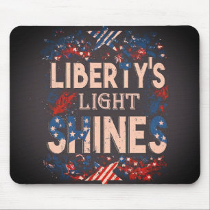 Alfombrilla De Ratón La llama de la libertad ilumina a Mousepad