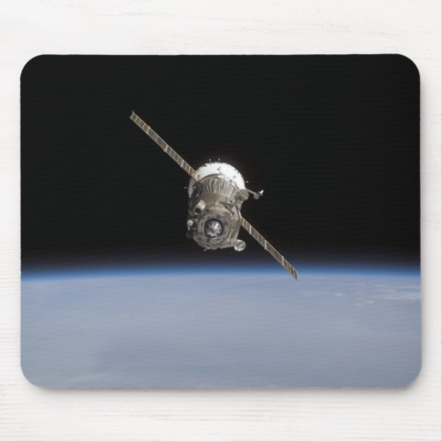 Alfombrilla De Ratón La nave espacial Soyuz TMA-11 sobre el horizonte d (Frente)