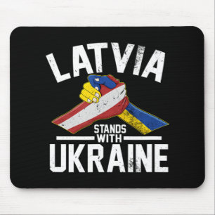 Alfombrilla De Ratón Letonia está de pie con la bandera ucraniana leton