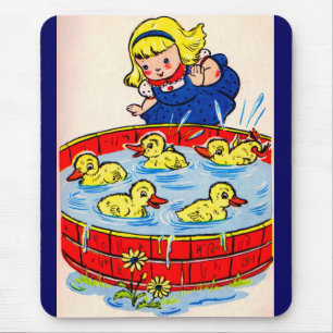 Alfombrilla De Ratón linda niñita con piscina llena de patios