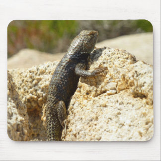 Alfombrilla De Ratón Lizard espinoso con respaldo amarillo en el árbol