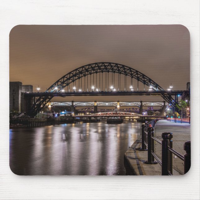 Alfombrilla De Ratón Los puentes de Tyne de noche (Frente)
