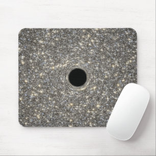 Alfombrilla De Ratón Magnífico Agujero Negro En Medio De Una Galaxia.