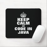 Alfombrilla De Ratón Mantener la calma y el código en Java divertido Mo<br><div class="desc">Mantente tranquilo y codificado en Java divertido Mousepad. Graciosa idea de regalo para programador,  ingeniero de software,  compañero de trabajo,  colega,  jefe,  amigo,  etc. Plantilla moderna de tipografía con corona. Color negro o personalizado.</div>