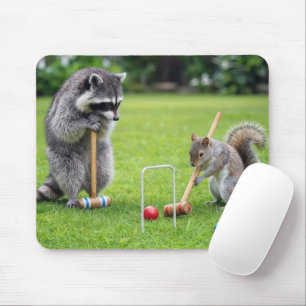 Alfombrilla De Ratón Mapache y ardilla jugando croquet