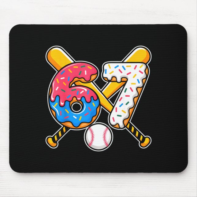 Alfombrilla De Ratón Meme de cumpleaños número 67 de béisbol Drip númer (Frente)