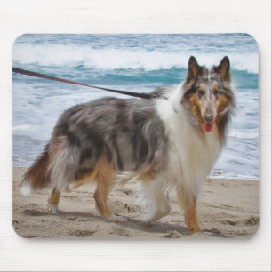 Alfombrilla De Ratón Merle Collie Dog en la playa