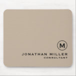 Alfombrilla De Ratón Modern Minimal Monogram Beige<br><div class="desc">Modern Minimal Monogram Name Title Custom Black Classic Block Typography Solid Beige Mouse Pad. Personalize this stylish beige mousepad with your monogram,  name,  title or text of your choice.</div>