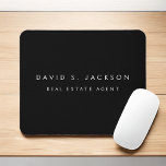 Alfombrilla De Ratón Moderno blanco negro elegante profesional<br><div class="desc">Personalizado Luxury Executive Black and White Minimalista Business Mousepad (Mouse Pad) con tipografía con letras blancas para el monogramado, añada su propio nombre y profesión o título de trabajo. La placa de nombre profesional de negocio se puede personalizar con su nombre y título de trabajo. Póngase en contacto con el...</div>