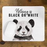 Alfombrilla De Ratón Moderno Y Gracioso Panda Blanco Y Negro Con Cita<br><div class="desc">Moderno Y Gracioso Panda Blanco Y Negro Con Cita</div>
