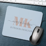 Alfombrilla De Ratón Modert Mocha Mousse Monogram Dusty Blue<br><div class="desc">This modern mouse pad features a mocha mousse monogram,  name and profession in dark grey over a dusty blue field. Designed for a clean and sophisticated workspace it blends classic minimalism with chic details. A thoughtful gift for remote workers,  designers or anyone who wants a stylish desk upgrade.</div>