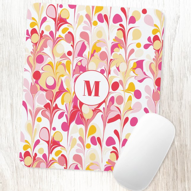 Alfombrilla De Ratón Monogram Retro Marble Abstract Pattern Pink (Modern retro pink yellow marble pattern personalized monogram initial mousemat)