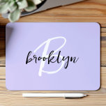 Alfombrilla De Ratón Monograma de escritura blanca negra de lavanda de<br><div class="desc">Esta elegante almohadilla personalizada para el ratón presenta un monograma y un nombre en un guión moderno en blanco y negro sobre un fondo de lavanda moderno.</div>