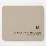 Alfombrilla De Ratón Monograma de oro de línea Beige<br><div class="desc">Monograma de oro de lino Beige personalizado Nombre inicial Personalizado de título Almohadilla de ratón de texto. Diseño moderno nombre de emblema monograma inicial y título o texto de su elección en tipografía clásica de bloques intemporales. Personaliza con tu propio texto. Elegante accesorio, ideal para uso en casa, oficina o...</div>