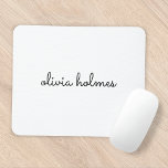 Alfombrilla De Ratón Monograma elegante | Guión blanco Minimalista mode<br><div class="desc">Un diseño simple y elegante de monograma personalizado en una tipografía informal de escritura manuscrita en blanco y negro monocromo. El monograma puede ser fácilmente personalizado para hacer un diseño tan único como usted! El regalo o accesorio perfecto a medida para cualquier ocasión.</div>