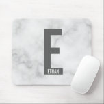 Alfombrilla De Ratón Monograma y nombre negrita personalizado moderno<br><div class="desc">Diseño de Monograma Moderno con letra monográfica personalizada "E" y nombre en negrita moderna sans serif estilo tipo de letra. Un regalo perfecto para él,  un regalo del día del padre y más.</div>