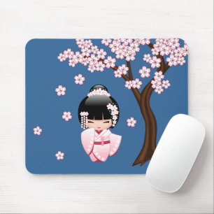 Alfombrilla De Ratón Muñeca Kokeshi de Kimono Rosa sobre Azul