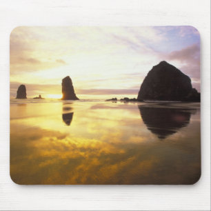Alfombrilla De Ratón N.A., EE. UU., Oregón, Atardecer en Cannon Beach c