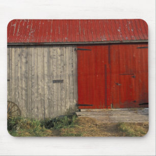 Alfombrilla De Ratón NA, Canadá, Nuevo Brunswick, Shepody. Granero roj