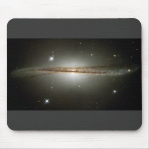 Alfombrilla De Ratón NASA - Galaxia Warped Edge-On ESO510 - G13