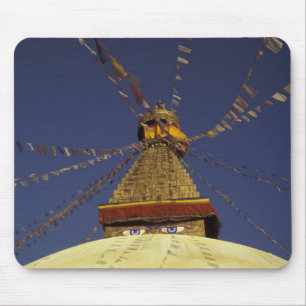Alfombrilla De Ratón Nepal, Katmandú. Bajo banderas de oración, vigilan