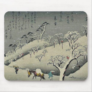 Alfombrilla De Ratón Nieve persistente en Asukayama por Ando, Hiroshige