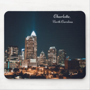 Alfombrilla De Ratón Noche del Skyline de la ciudad de Carolina del Nor