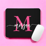 Alfombrilla De Ratón Nombra de Monograma del guión moderno rosado calie<br><div class="desc">Añade un toque de color a tu espacio de trabajo con nuestro teclado de ratón con un monólogo de guiones modernos y calientes. Con un vibrante diseño rosa caliente y personalizado con su nombre en un guión moderno de moda, este teclado del ratón combina el estilo con la practicidad. La...</div>