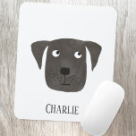 Alfombrilla De Ratón Nombre del perro recuperador del labrador negro<br><div class="desc">Un divertido perro de Black Labrador Retriever para hacerte sonreír. Cambie o quite el nombre al personalizar. Arte original de Nic Squirrell.</div>
