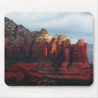 Alfombrilla De Ratón Olla de Café Nublada Roca en Sedona Arizona