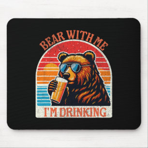 Alfombrilla De Ratón Oso bebiendo cerveza al aire libre divertido grizz