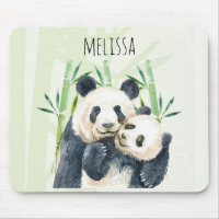 Panda color agua rompe con mamá y bebé en Bambú